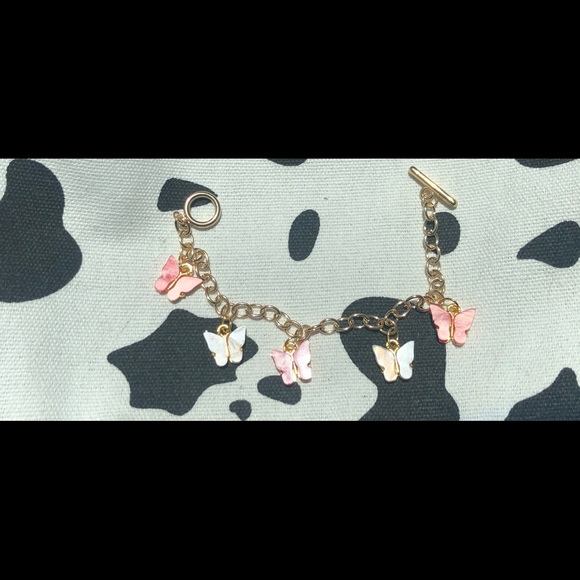 Butterfly effect - Picture 3 of 4